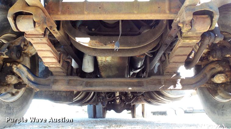 image for item DE4882 1978 International S2500 crane truck