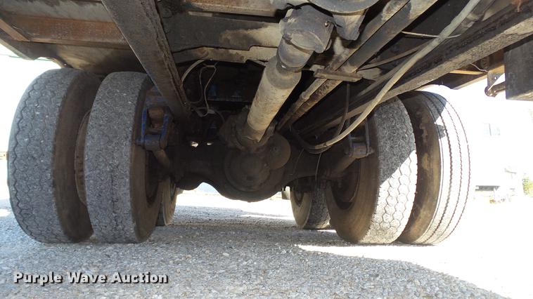 image for item DE4882 1978 International S2500 crane truck