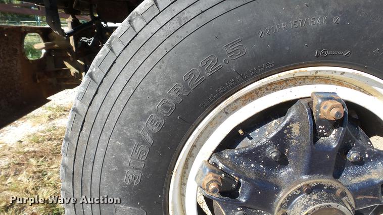 image for item DE4882 1978 International S2500 crane truck