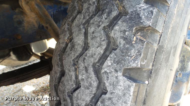 image for item DE4882 1978 International S2500 crane truck