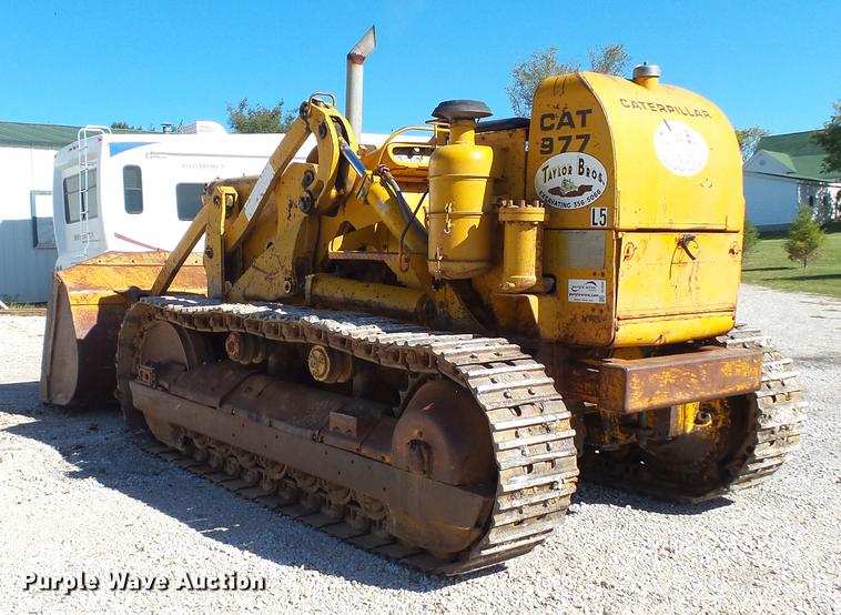 image for item DE4883 1966 Caterpillar 977H track loader