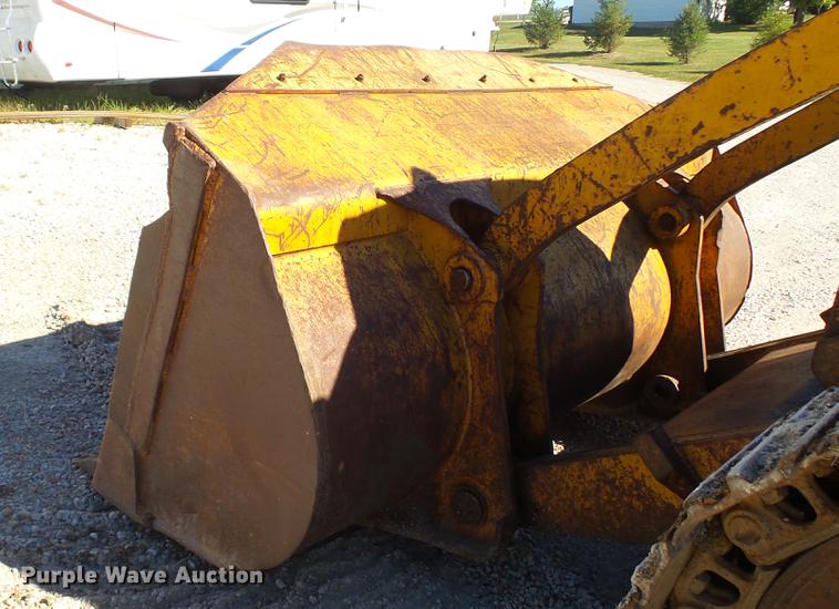 image for item DE4883 1966 Caterpillar 977H track loader