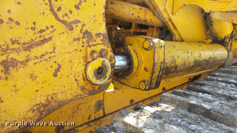 image for item DE4883 1966 Caterpillar 977H track loader