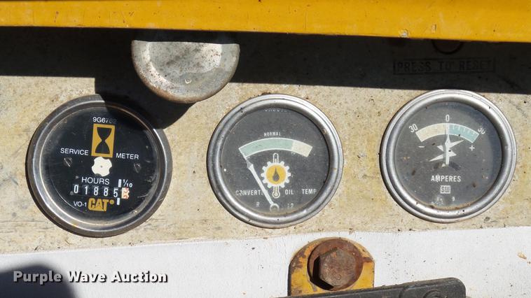 image for item DE4883 1966 Caterpillar 977H track loader