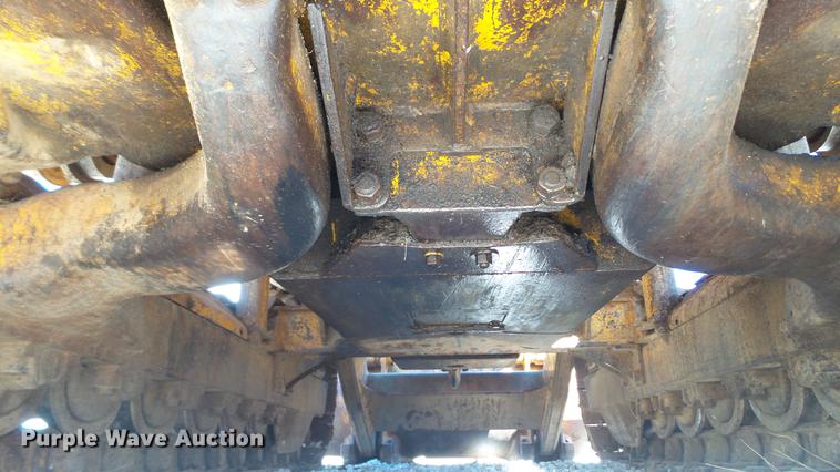 image for item DE4883 1966 Caterpillar 977H track loader