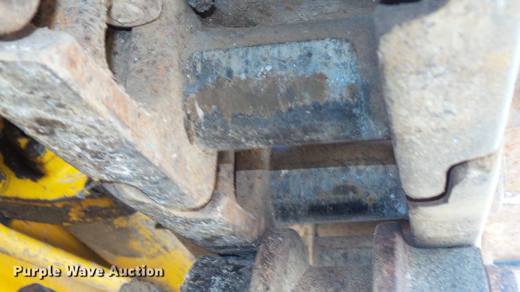 image for item DE4883 1966 Caterpillar 977H track loader