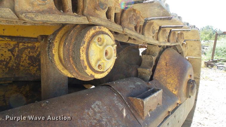 image for item DE4883 1966 Caterpillar 977H track loader