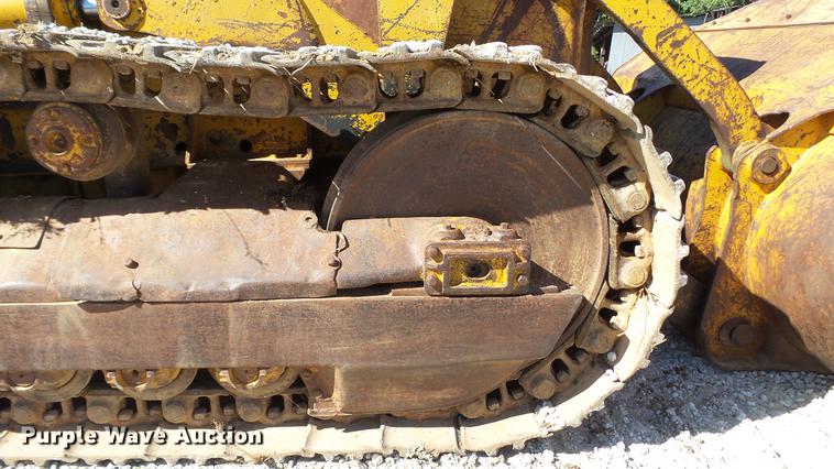 image for item DE4883 1966 Caterpillar 977H track loader