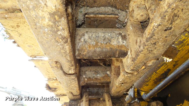 image for item DE4883 1966 Caterpillar 977H track loader