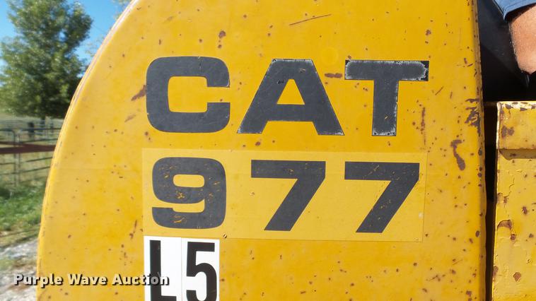image for item DE4883 1966 Caterpillar 977H track loader