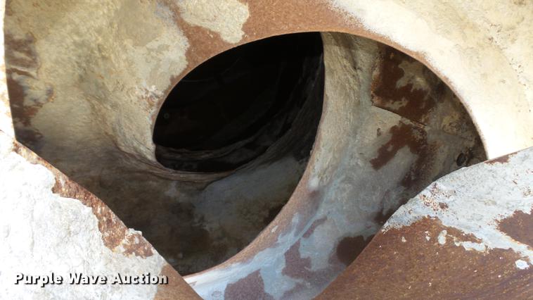 image for item DE4884 1994 International 2574 ready mix truck