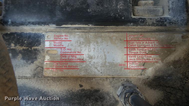 image for item DE4884 1994 International 2574 ready mix truck