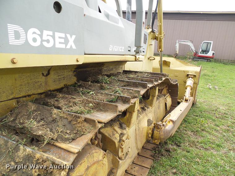 image for item DE5233 1993 Komatsu D65EX-12 dozer