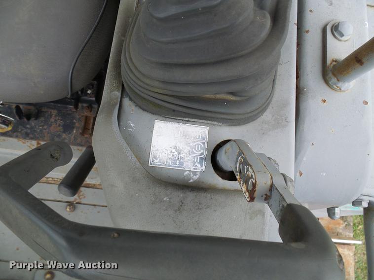 image for item DE5233 1993 Komatsu D65EX-12 dozer