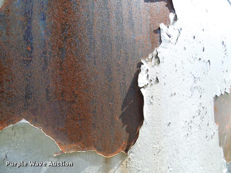 image for item DE5237 Fuel tanks and pumps