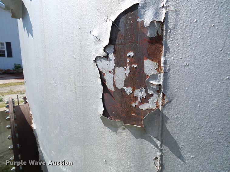 image for item DE5237 Fuel tanks and pumps