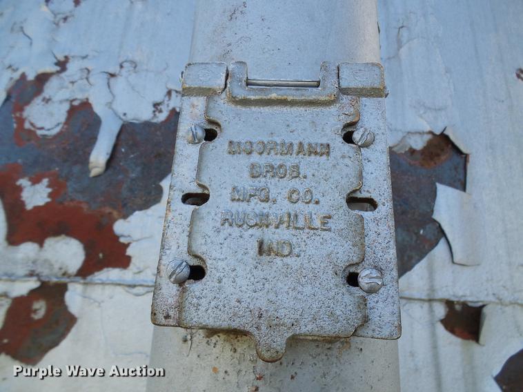 image for item DE5237 Fuel tanks and pumps