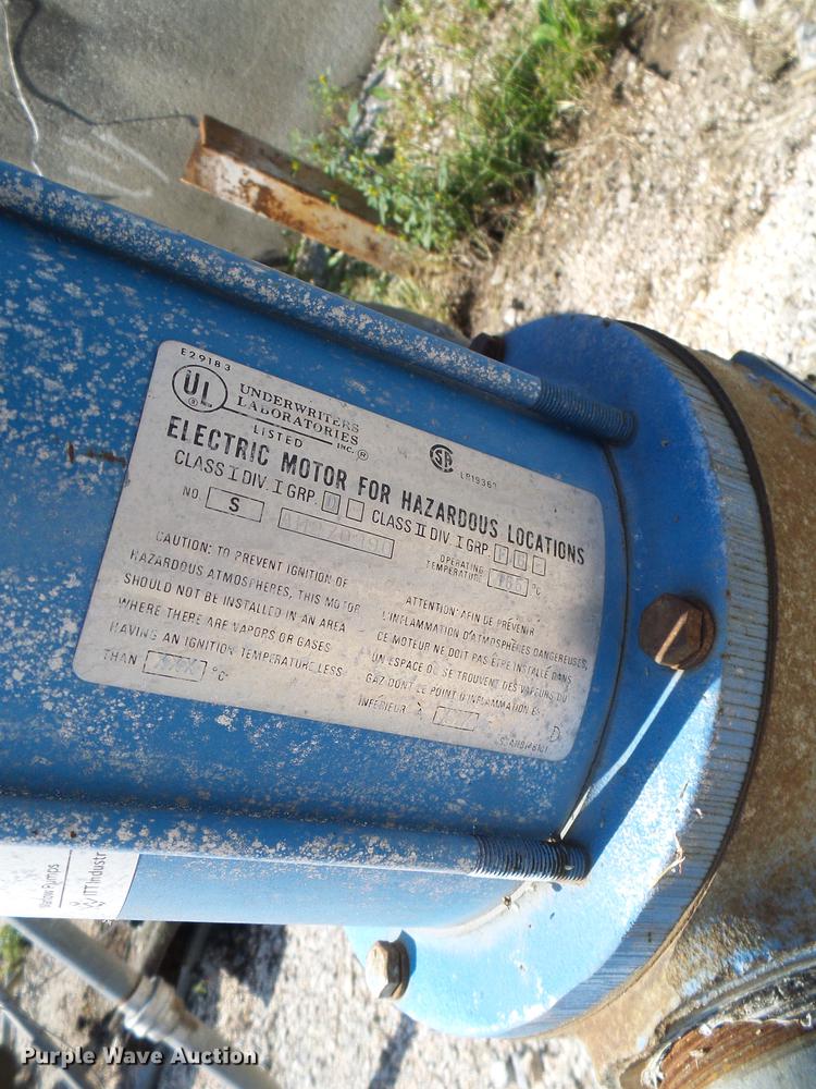 image for item DE5237 Fuel tanks and pumps