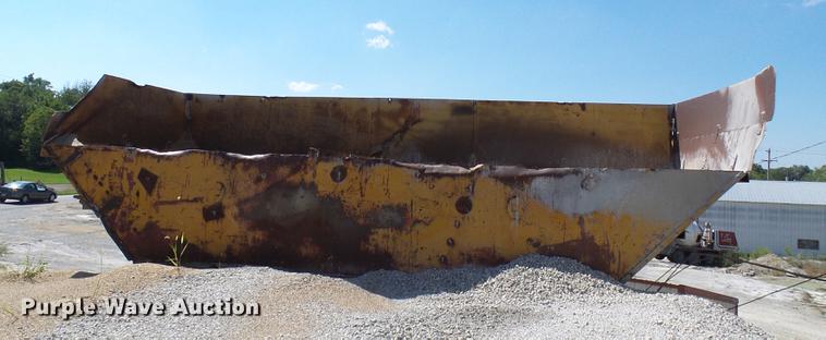 image for item DE5244 Ross 60-7 concrete batch plant with controller center building