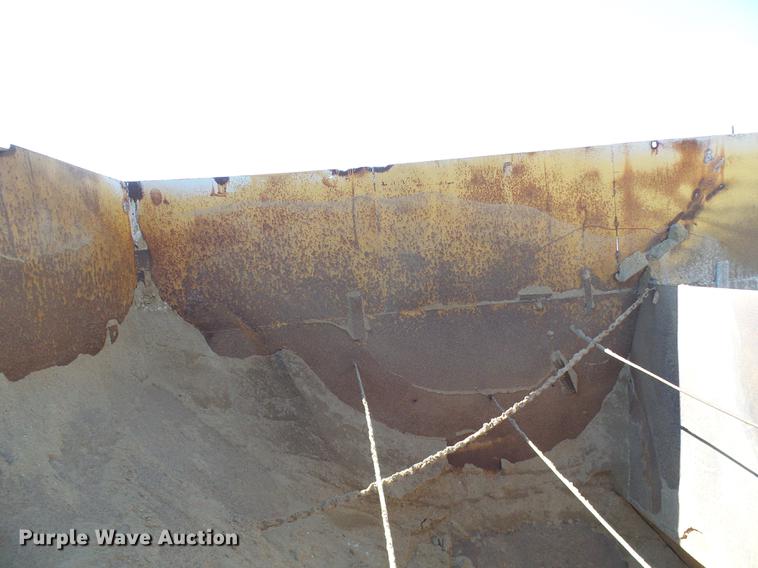 image for item DE5244 Ross 60-7 concrete batch plant with controller center building