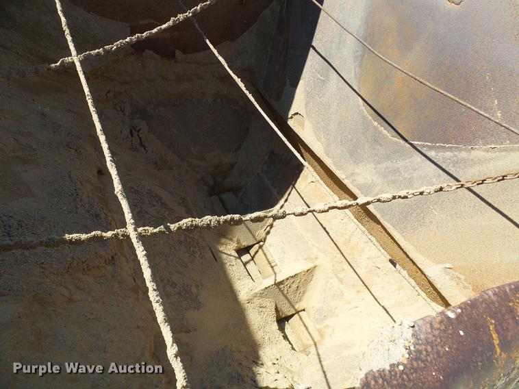 image for item DE5244 Ross 60-7 concrete batch plant with controller center building