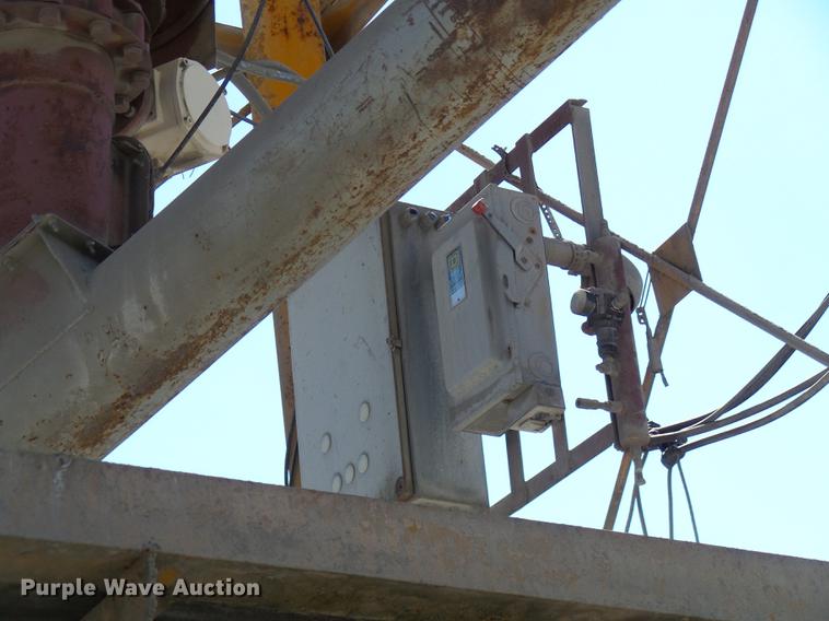 image for item DE5244 Ross 60-7 concrete batch plant with controller center building