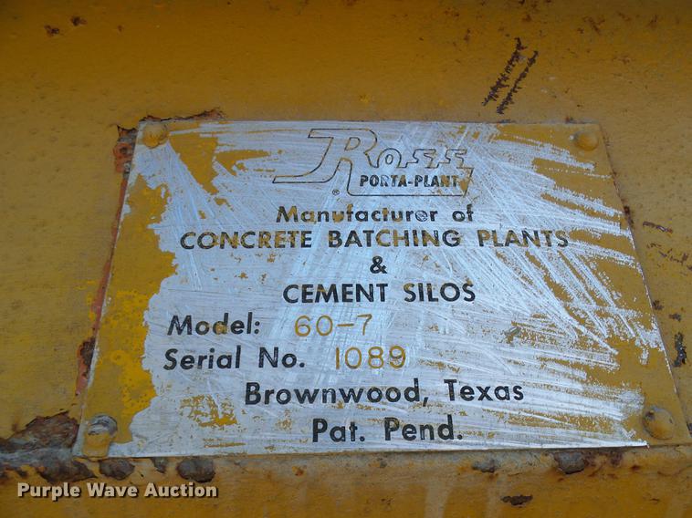 image for item DE5244 Ross 60-7 concrete batch plant with controller center building
