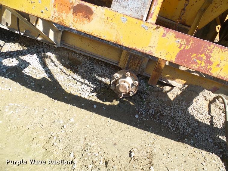 image for item DE5244 Ross 60-7 concrete batch plant with controller center building