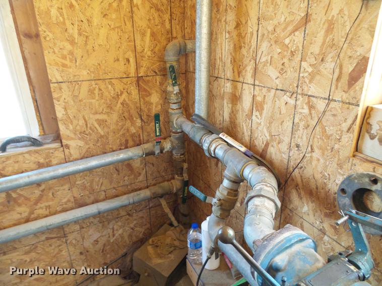 image for item DE5244 Ross 60-7 concrete batch plant with controller center building