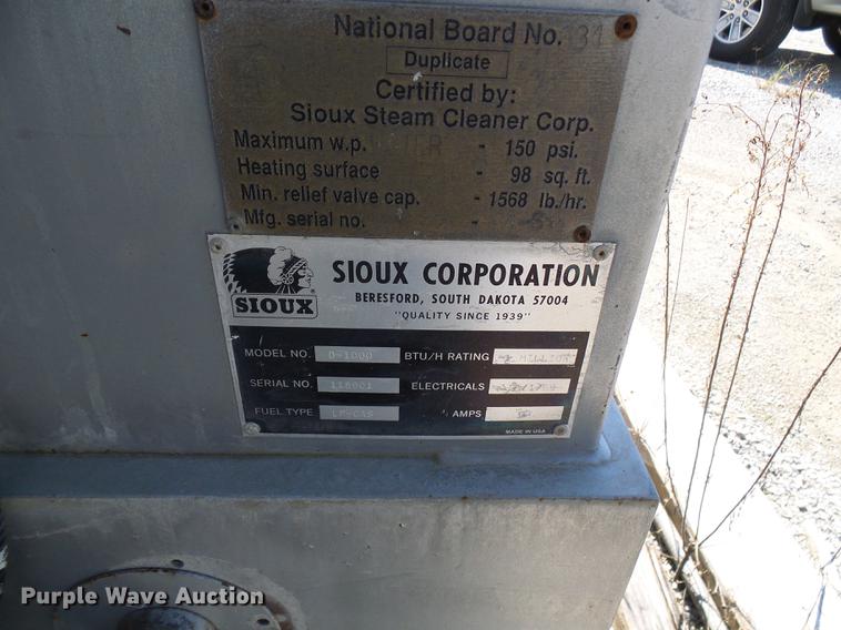 image for item DE5244 Ross 60-7 concrete batch plant with controller center building