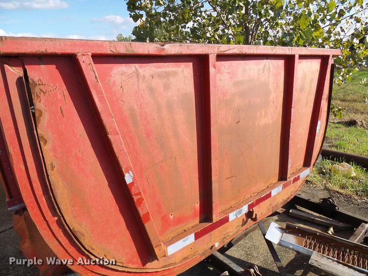 image for item DE5260 Barrel dump bed