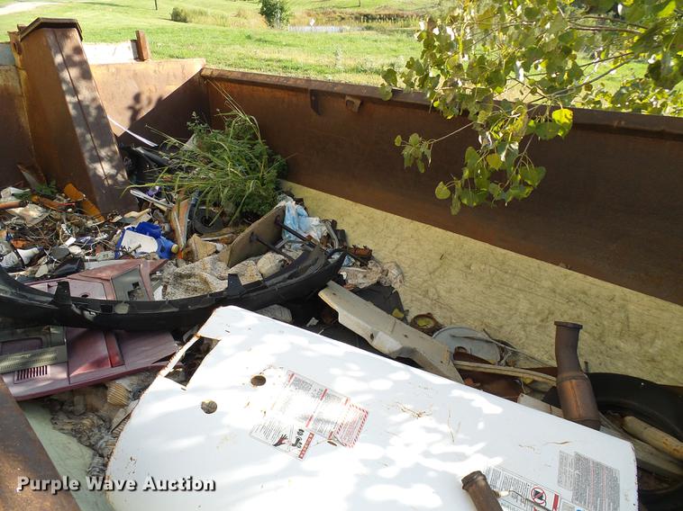 image for item DE5260 Barrel dump bed