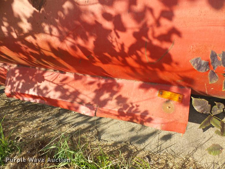 image for item DE5260 Barrel dump bed