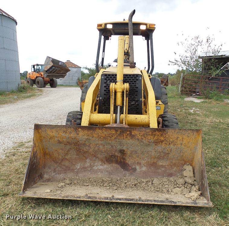 image for item DE5267 1999 John Deere 310E backhoe