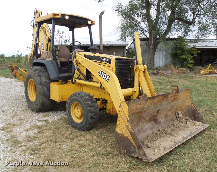 image for item DE5267 1999 John Deere 310E backhoe