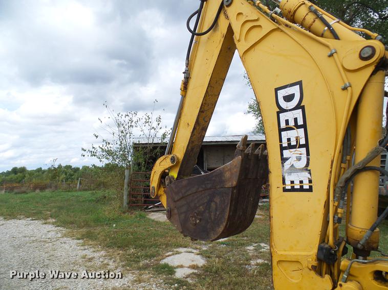image for item DE5267 1999 John Deere 310E backhoe