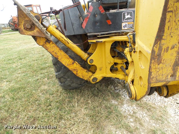 image for item DE5267 1999 John Deere 310E backhoe