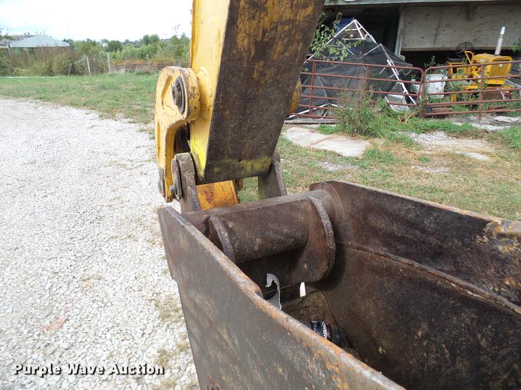 image for item DE5267 1999 John Deere 310E backhoe