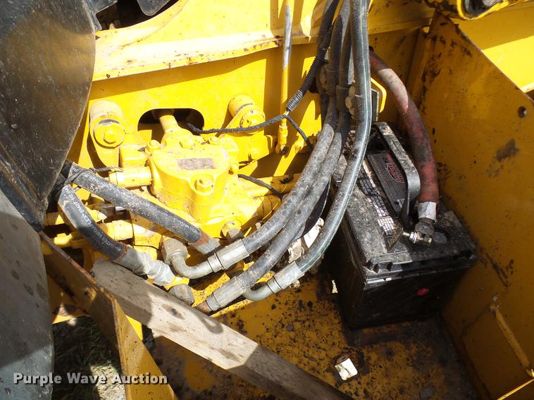 image for item DE5267 1999 John Deere 310E backhoe