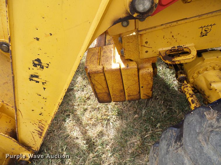 image for item DE5267 1999 John Deere 310E backhoe