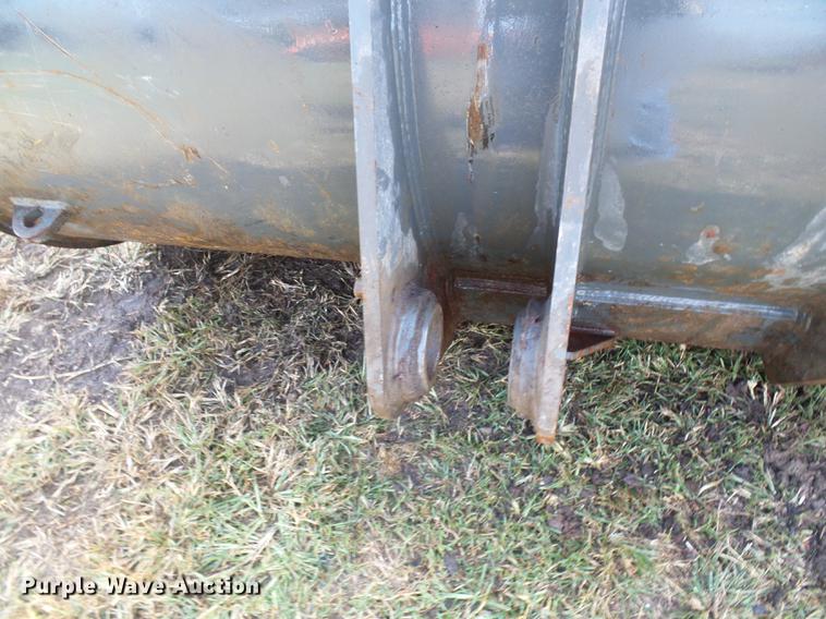 image for item DE5268 Pemberton DL250 bucket