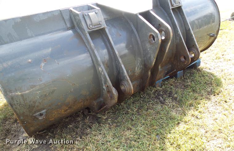 image for item DE5268 Pemberton DL250 bucket