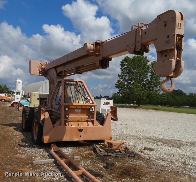 image for item DE6397 Galion Dresser crane