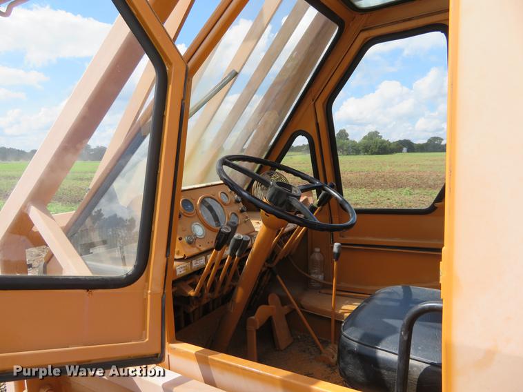 image for item DE6397 Galion Dresser crane