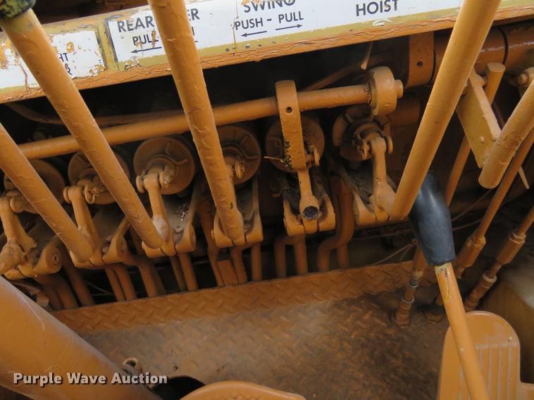 image for item DE6397 Galion Dresser crane