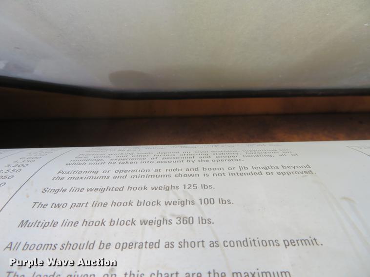 image for item DE6397 Galion Dresser crane