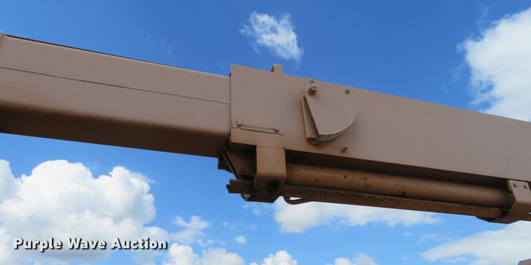 image for item DE6397 Galion Dresser crane