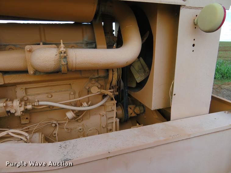 image for item DE6397 Galion Dresser crane