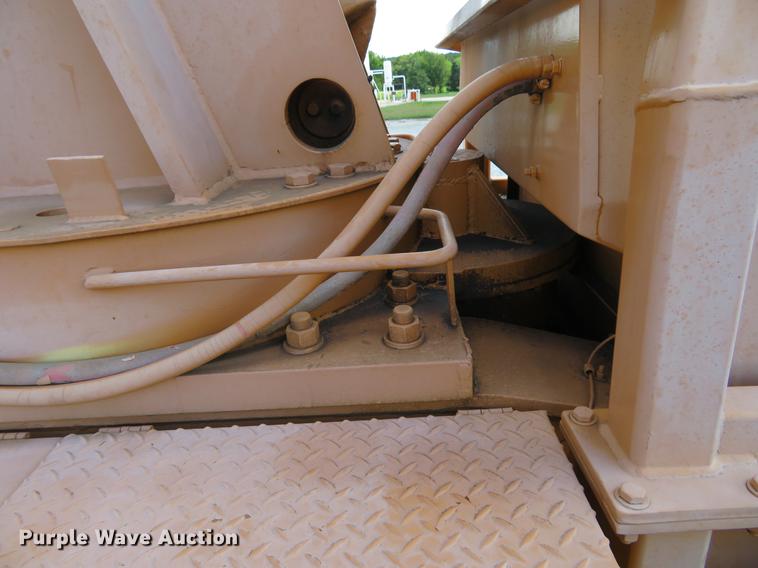 image for item DE6397 Galion Dresser crane