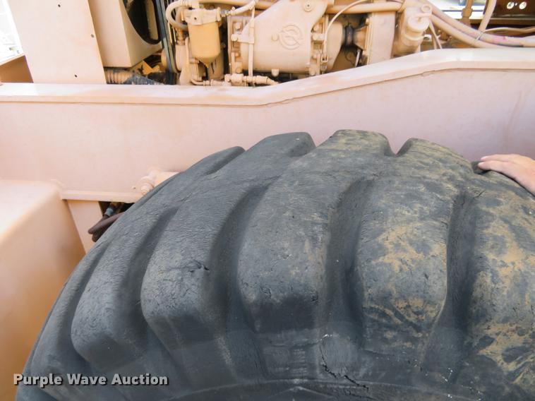 image for item DE6397 Galion Dresser crane